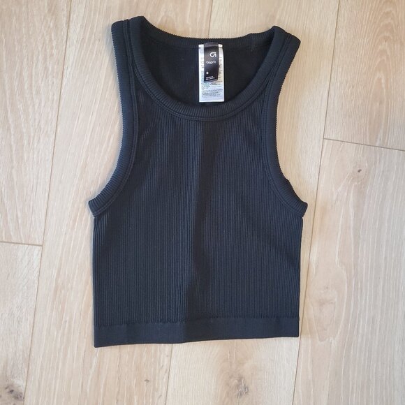 GAP Tops - GAP GapFit High Neck Ribbed Cropped Top